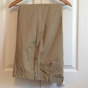 Men’s Khaki Pants